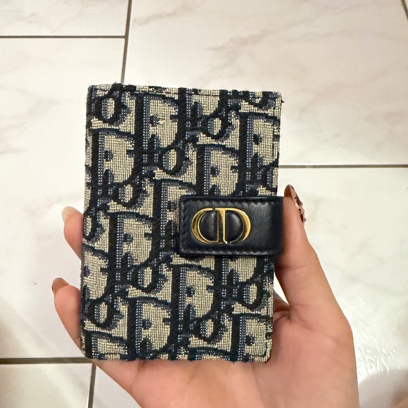 Dior Accessories - Dior Bifold Card Holder